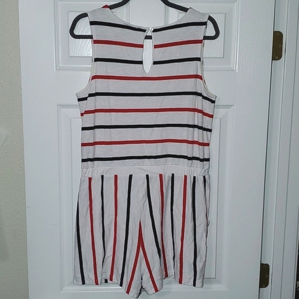 Vineyard Vines for Target Red, White, and Blue, Striped Romper Size Medium - Picture 8 of 8